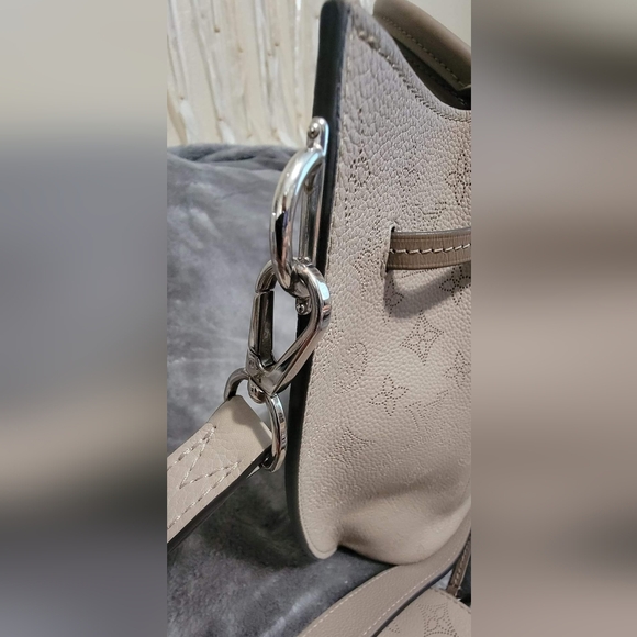 Louis Vuitton Girolata - Picture 6 of 14